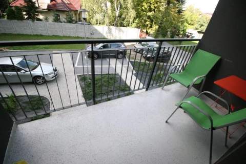 2-pokojowe mieszkanie z osobną kuchnią i balkonem