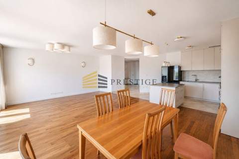  Apartament w budynku z basenem i fitness 