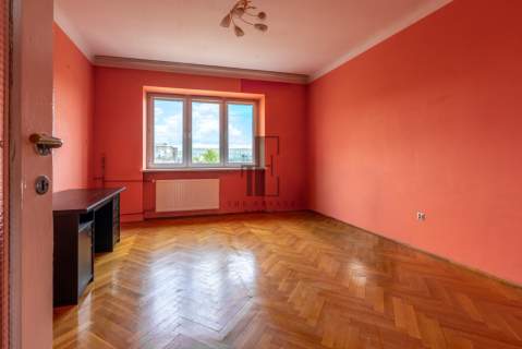 Kamienica 1932r/ 2stronne/ Winda/ Balkon/ Patio