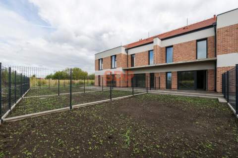 4 pokoje 109,78 m2 Ogród Garaż