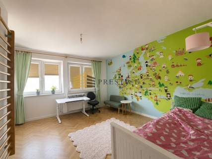 Dom 240m2, 8 pokoi, Zacisze