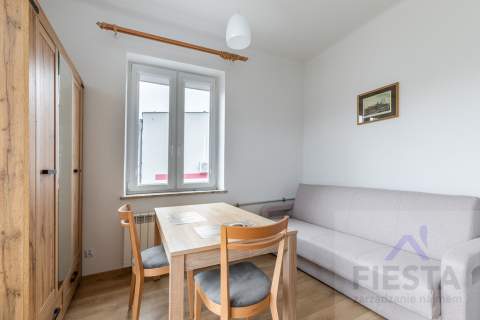 Praga- Południe Zgierska studio 20 m2 balkon