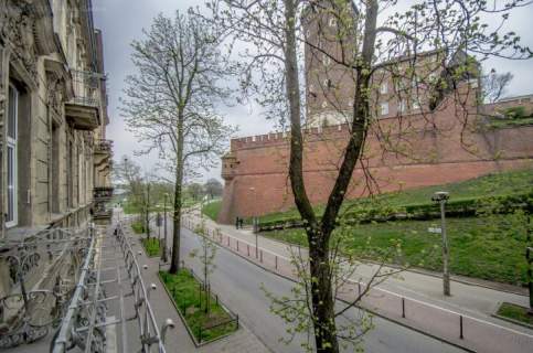 Unikatowe mieszkanie z 3 sypialniami pod Wawelem