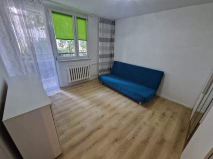 Wioślarska 7, Retkinia, 3 pokoje z balkonem