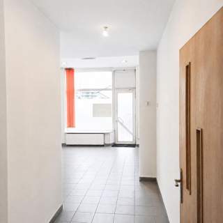 Handlowo - usługowy, witryna, parter, 38 m2