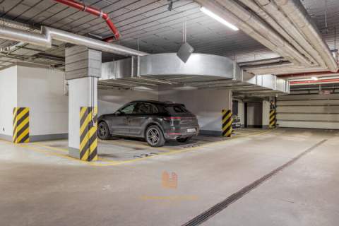 Apartament 2-pokoje, wygodny garaż, komórka na parterze