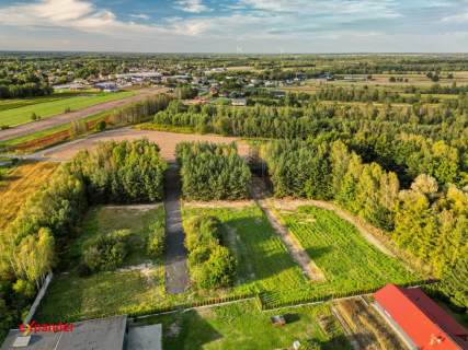 12 działek 1km od szkoły w Wierzchowisku