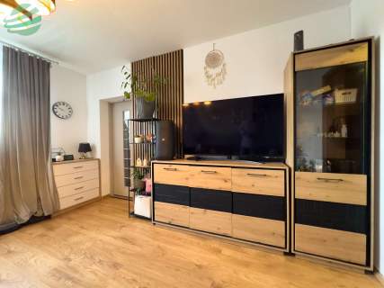 2-pokojowe mieszkanie na parterze kamienicy Gara