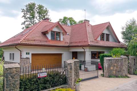 Rodzinny dom na Białołęce i 2351m2 ogrodu