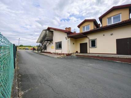 DUŻY KOMPLEKS KOMERCYJNY - CIEKLIN-DZIAŁKA 3829AR