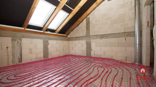 Szeregówka skrajna z działką 750m2