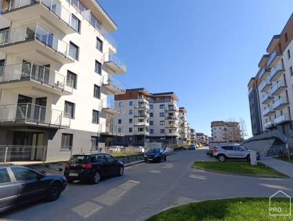 Kawalerka z balkonem w nowym budownictwie