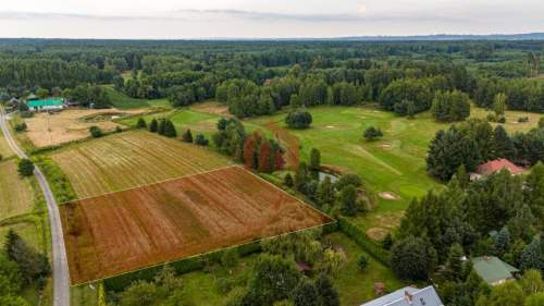 Działka budowlana w Enklawie lasu w Krzywej 31 AR 