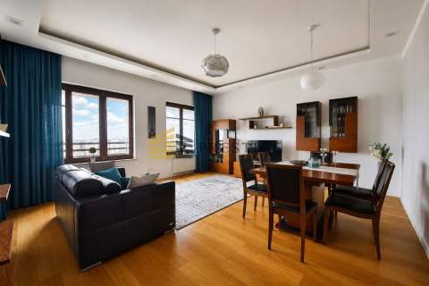Apartament z pięknym widokiem, metro, 80m2