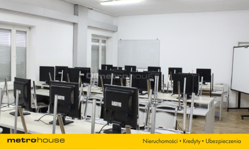 Na sprzedaż kompleks 4 budynków w Kielcach