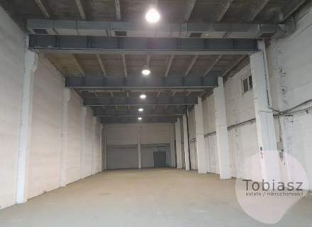 Magazyn z posadzką niepylną 591 m2/ duża brama