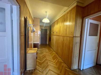 3 pokoje,80 m2-obok Galerii Kazimierz, garaż