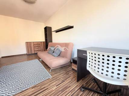 M2/Boczna Sienkiewicza/ oddzielna kuchnia/balkon
