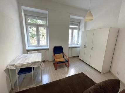 Oddzielne 2 pokoje przy st. metra- Strzelecka 44