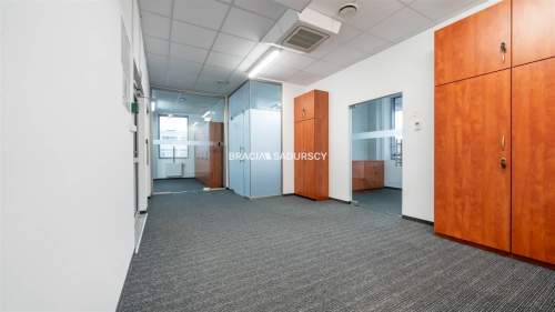 Powierzchnia biurowa z parkingiem - 250m2