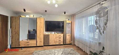 Trzypokojowe z balkonem i oddzielną kuchnią