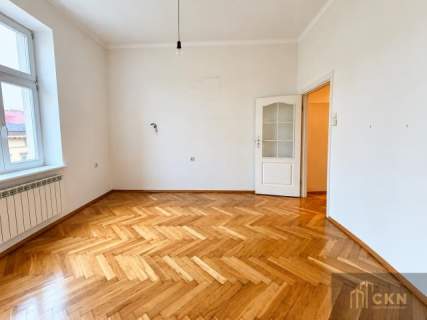 Piękne 3 pok mieszkanie w odnowionej kamienicy 150 m od Rynku...