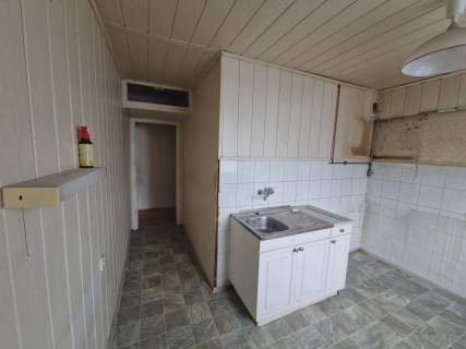 Na sprzedaż mieszkanie do remontu balkon piwnica susza