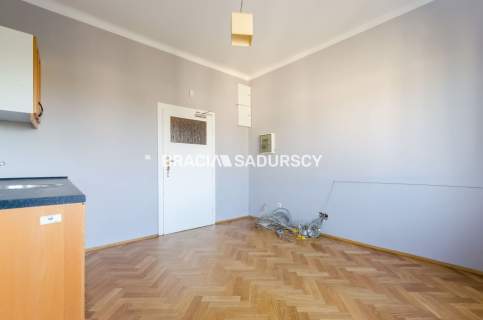os. oficerskie, 2p/2p, 97m2 na biuro
