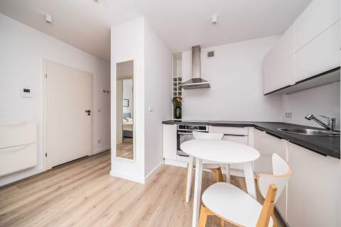 Urządzone 2 pokoje balkon Wilda