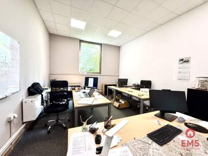  HALA MAGAZYNOWA POWIERZCHNIA 300 m2 