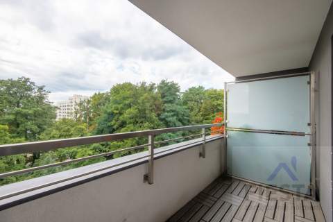2 pokoje z balkonem i m. postojowym Hawelańska
