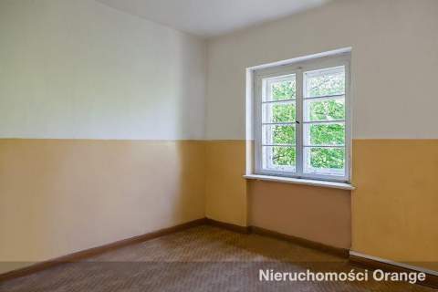Działka pod działalność m.in. usługową.