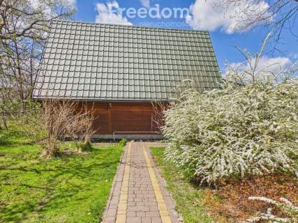 Drewniany dom całoroczny 82 m blisko jeziora na sprzedaż Sosn