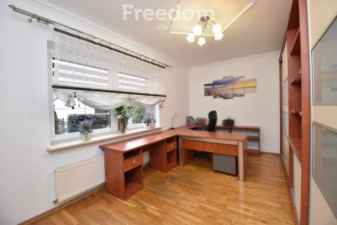 Piękny dom 274 m2, 6 pokoi, 3 łazienki, dz.1027 m2