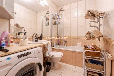 2 pok z duża kuchnią i balkonem ul. Szuwarowa