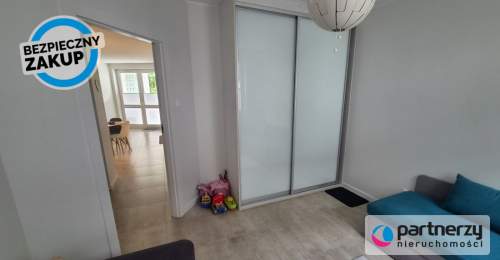 Apartamentowiec otoczony lasem 1km od plaży 