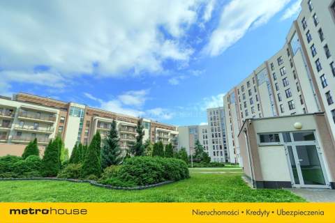 Miejski apartament z balkonem, przy Żeligowskiego