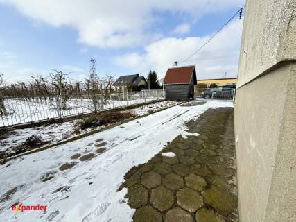 Dom jednorodzinny 104 m piwnica budynek gosp.