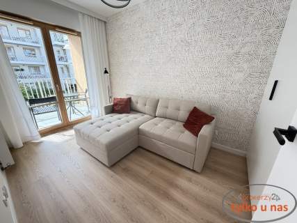 EXTRA NOWIUTKI APARTAMENT - ŁAZARZ KAWALERYJSKA 4