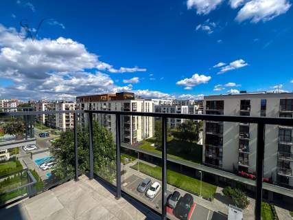 Nowa 5 Dzielnica 2 Balkony 3 Łóżka ENG