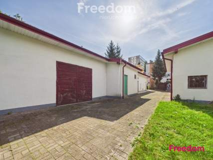 174 m zabudowy - dwa budynki i ogród - Centrum