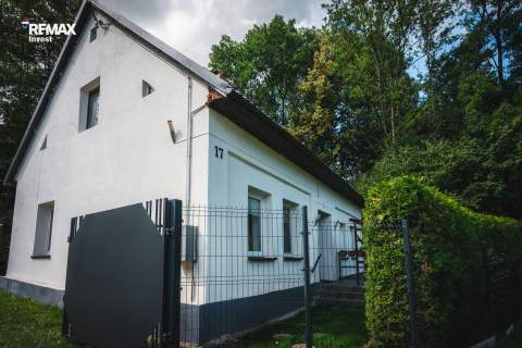 Urokliwy dom w Łazach 75m2 strych do adaptacji