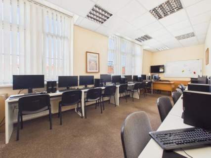 Lokal pod apartamenty biura, Krupnicza przy Rynku