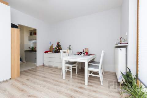 Jaktorowska 5A Wola/Centrum garaż 26m2 umeblowane