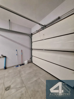 Wyjątkowy bliźniak 131 m z dwoma garażami