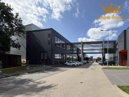Na wynajem magazyn 435m2, biuro 170m2 w kompleksie biznesowym...