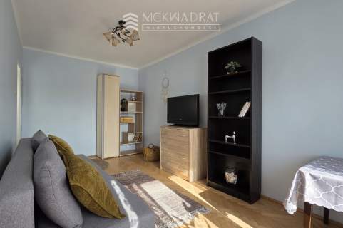 Os. Piaski kawalerka blisko centrum 22 m2, parking