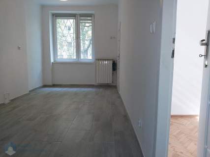 Przy Placu Hallera po remoncie