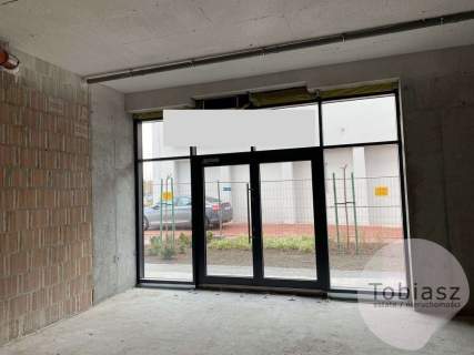 Nowoczesny lokal handlowo-uslugowy w centrum