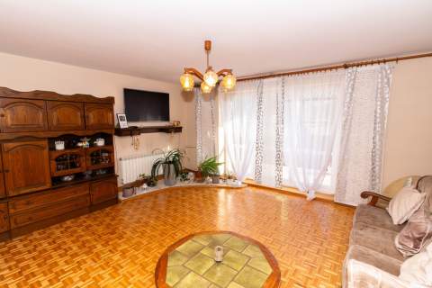 Dom przy mieście 130m2 działka 1400m2 Szewna